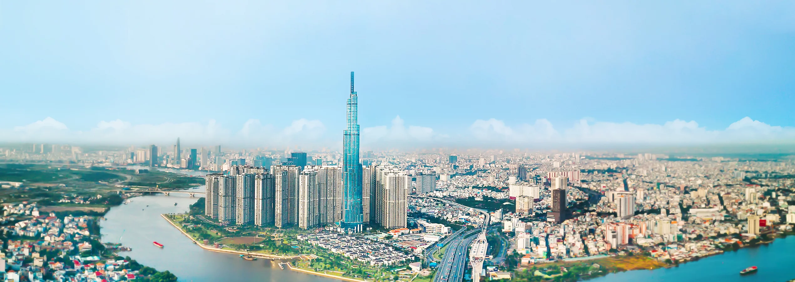 Tập đoàn Vingroup là sân sau của ai?
